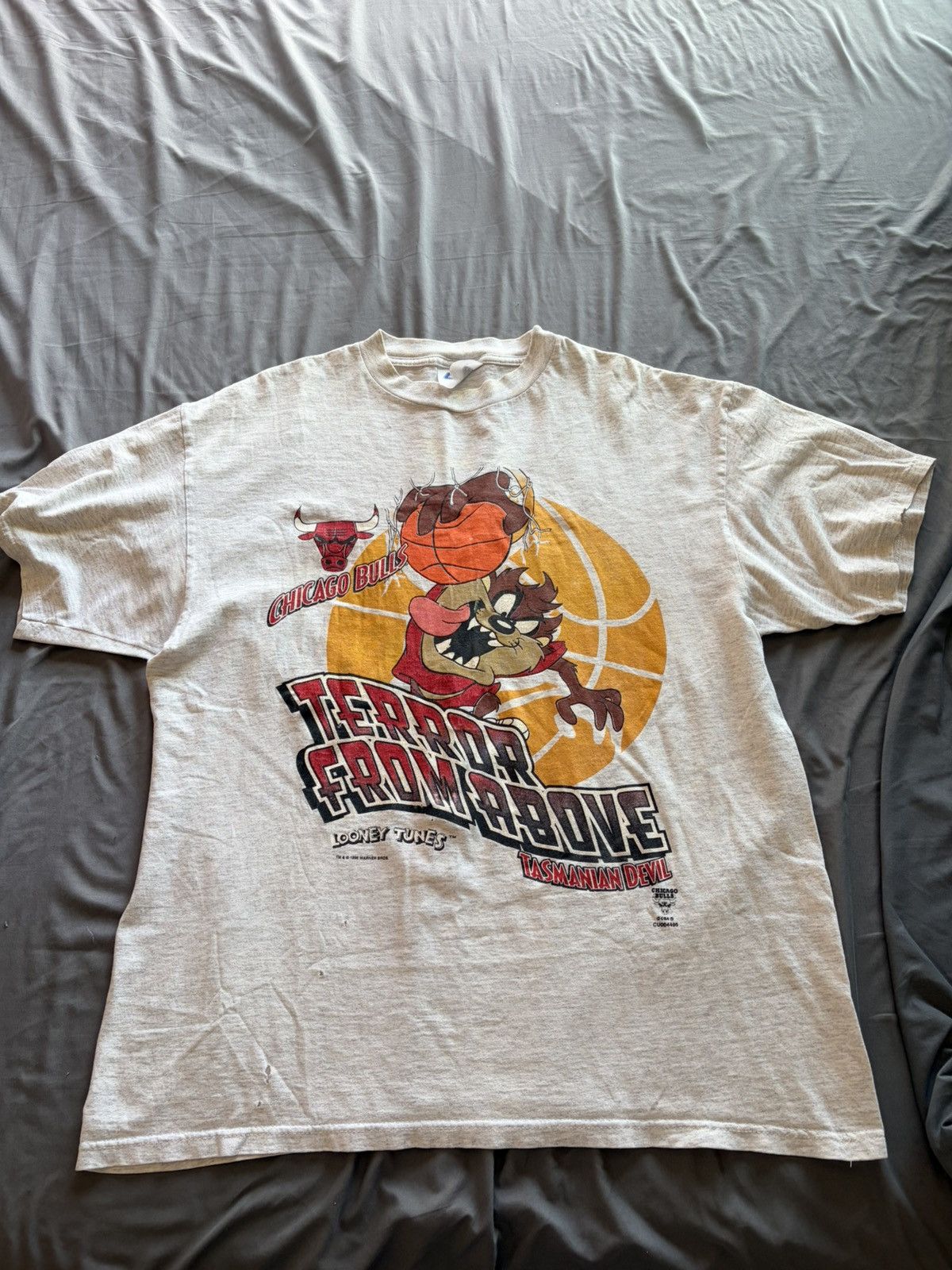 CSA Vintage Taz Chicago Bulls Graphic Shirt Size US L / EU 52-54 / 3 - 1 Thumbnail