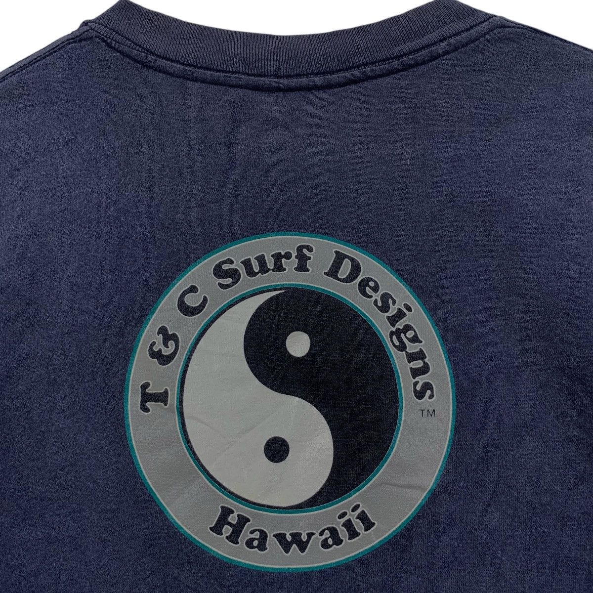 Vintage Vintage 90’ T&C SURF DESIGNS Hawaii Ying Yang Tee Shirt Size US M / EU 48-50 / 2 - 7 Thumbnail
