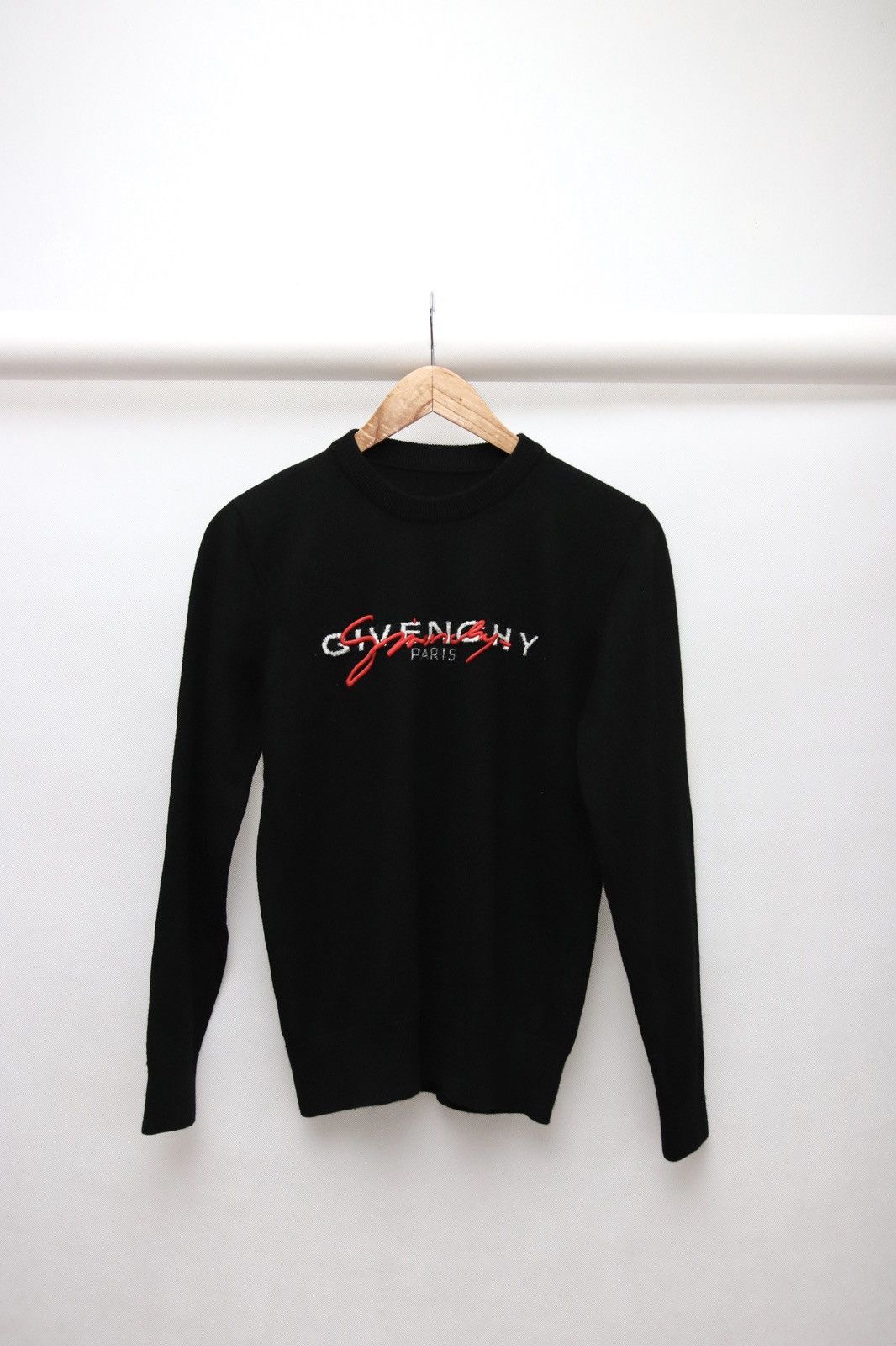 Givenchy logo sweater