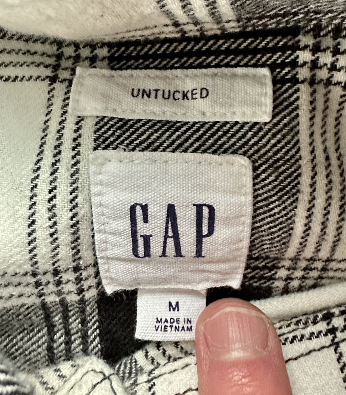 Gap Black and White Gap Flannel Size US M / EU 48-50 / 2 - 6 Thumbnail