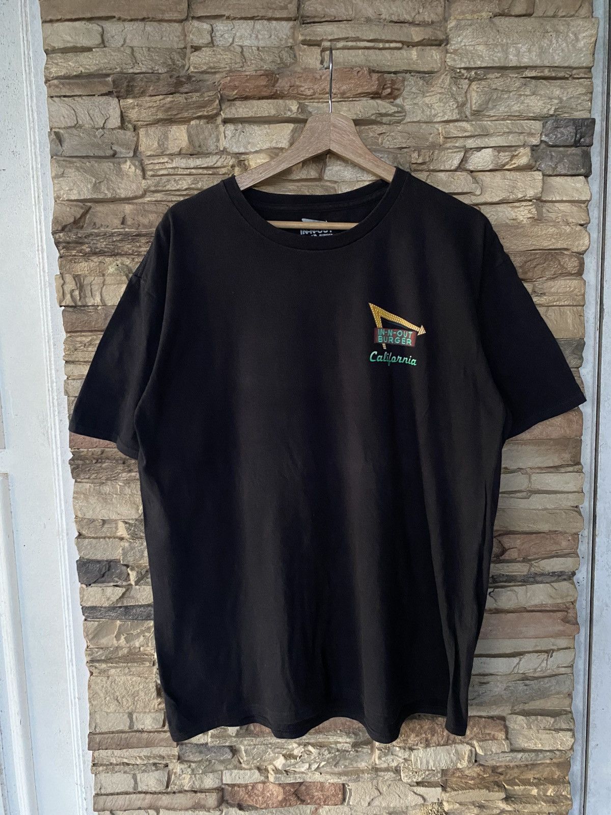 Vintage In n Out Burger Backhit Logo Tees Size US L / EU 52-54 / 3 - 2 Thumbnail