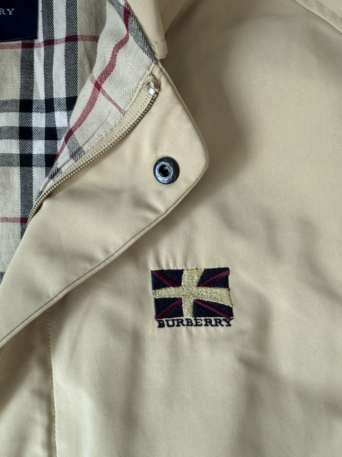 Burberry Burberry Vintage Nova Check Bomber Jacket Size US XL / EU 56 / 4 - 8 Thumbnail