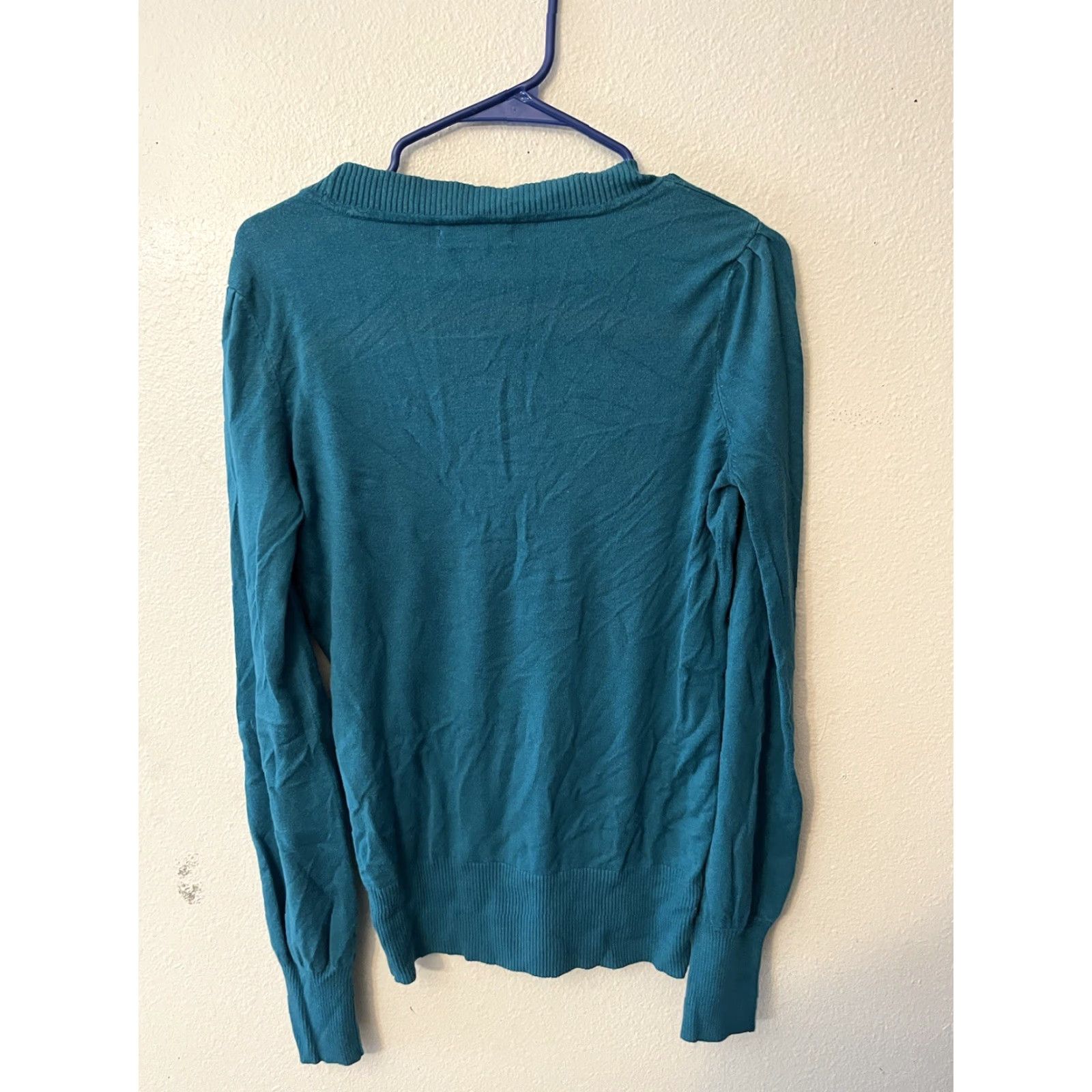 Express Express Women’s Blue Knit Pullover Sweater Long Sleeve V-Neck Medium Casual All Seasons Size M / US 6-8 / IT 42-44 - 2 Thumbnail