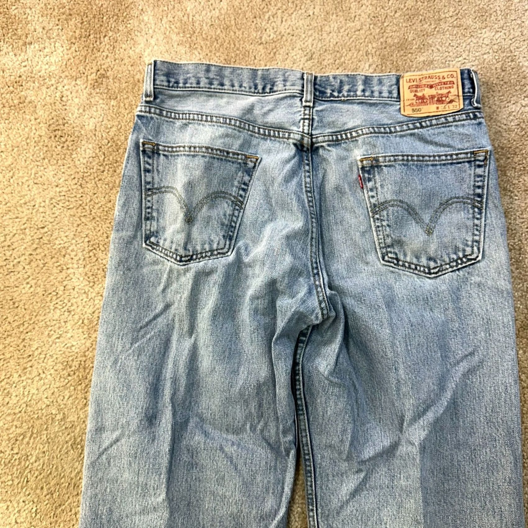 Levi's New title: Levi'S 550 Relaxed Straight Denim Mens 36x32 Blue Medium Jeans with Zip Button Closure Size US 36 / EU 52 - 7 Thumbnail