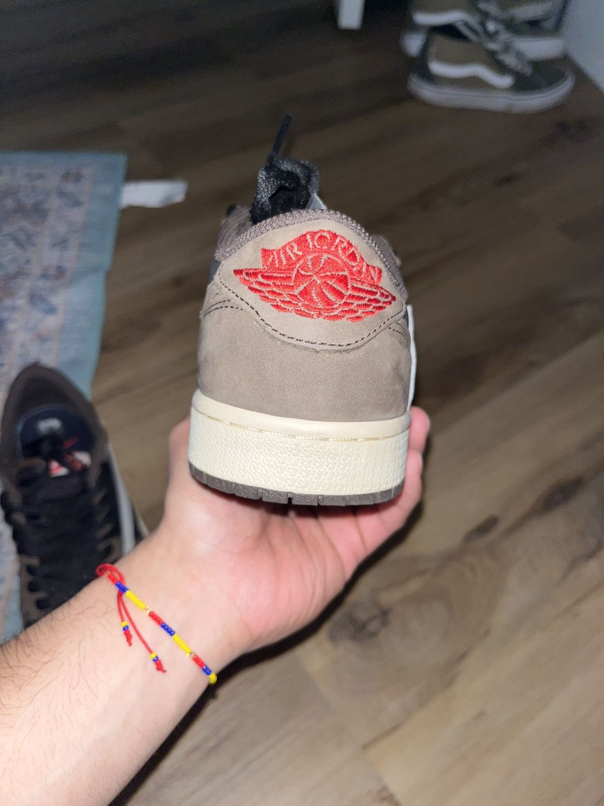 Nike × Travis Scott Travis Scott Jordan 1 Low “Mocha” Size US 8.5 / EU 41-42 - 16 Thumbnail
