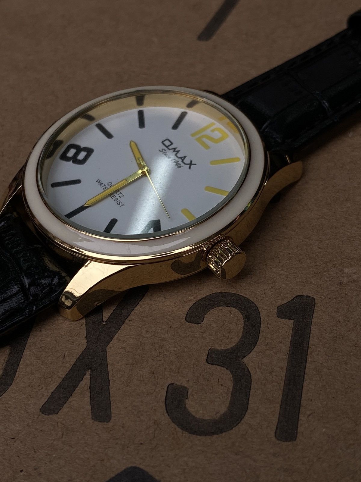 Vintage Omax Classic White Dial Watch - Japanese Brand Size ONE SIZE - 3 Thumbnail