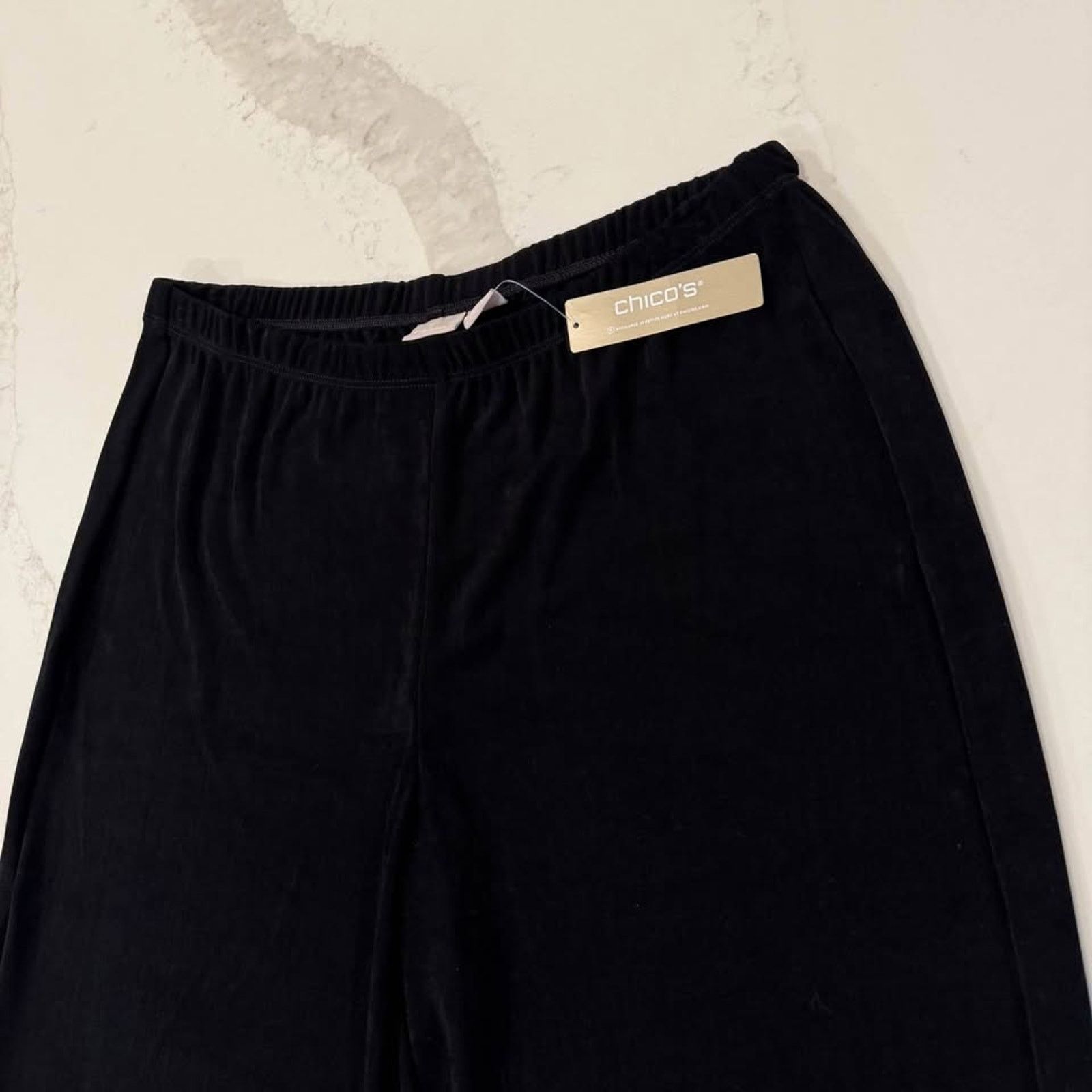 Chicos Chicos NWT Travelers Women Meredith Crop Pants Size 2 Black Size 34" / US 12 / IT 48 - 3 Thumbnail