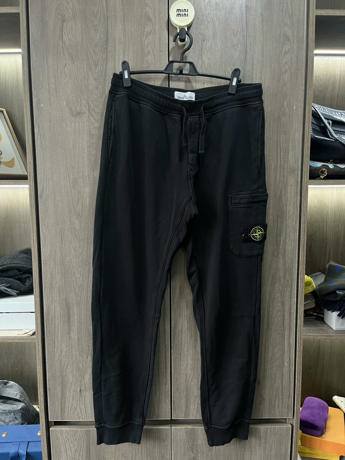 Stone Island Stone Island Solid Logo Patch Cargo Pants Size US 34 / EU 50 - 1 Thumbnail