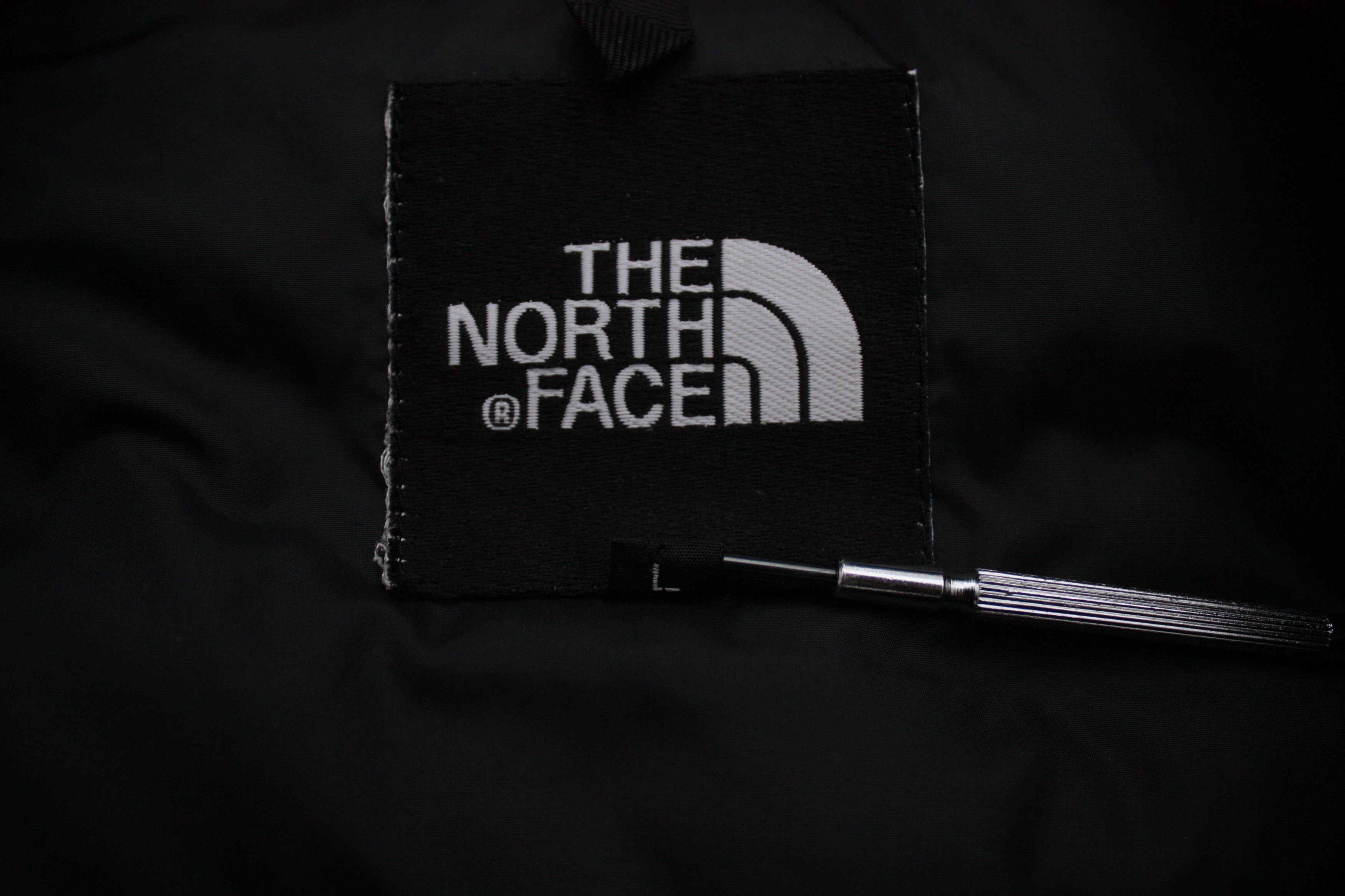 The North Face The North Face Nuptse Puffer Down Jacket Women's Size L / US 10 / IT 46 - 3 Thumbnail