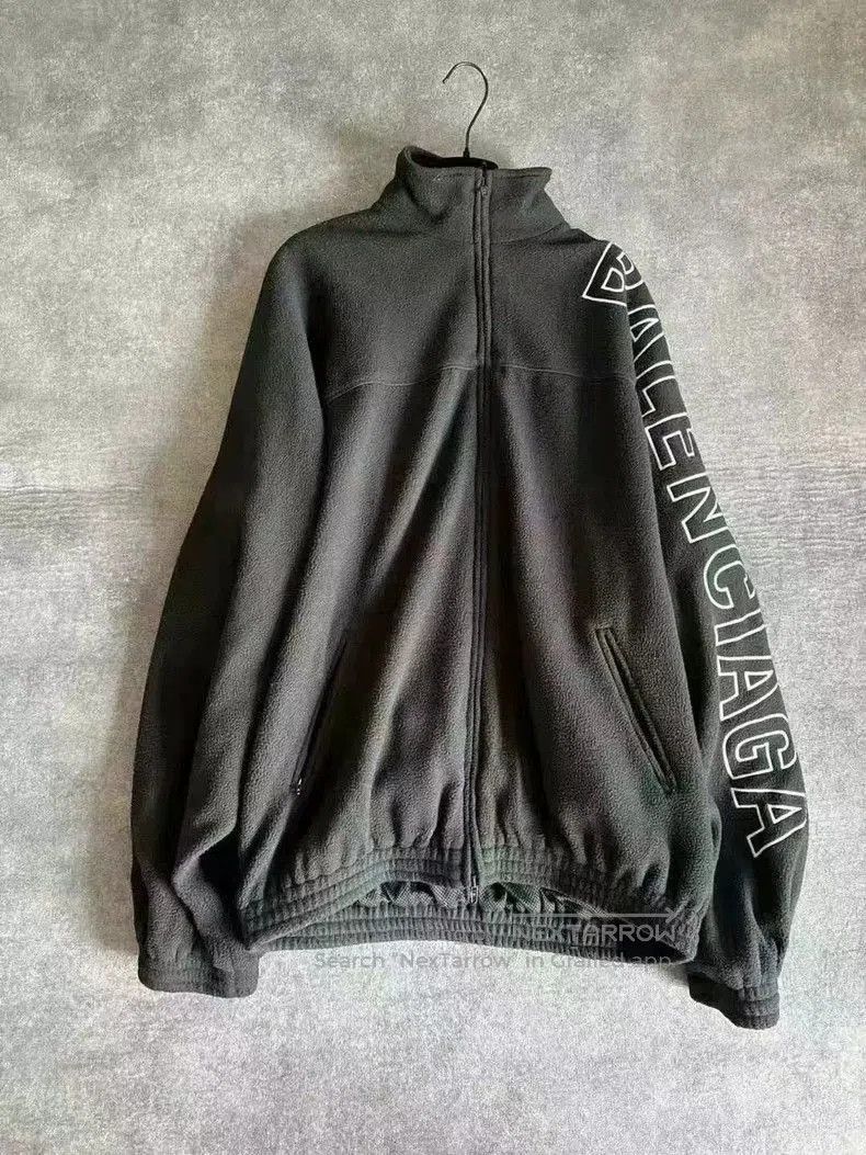 Balenciaga Balenciaga 23 New Big Logo Fleece Jacket. Size US S / EU 44-46 / 1 - 1 Thumbnail