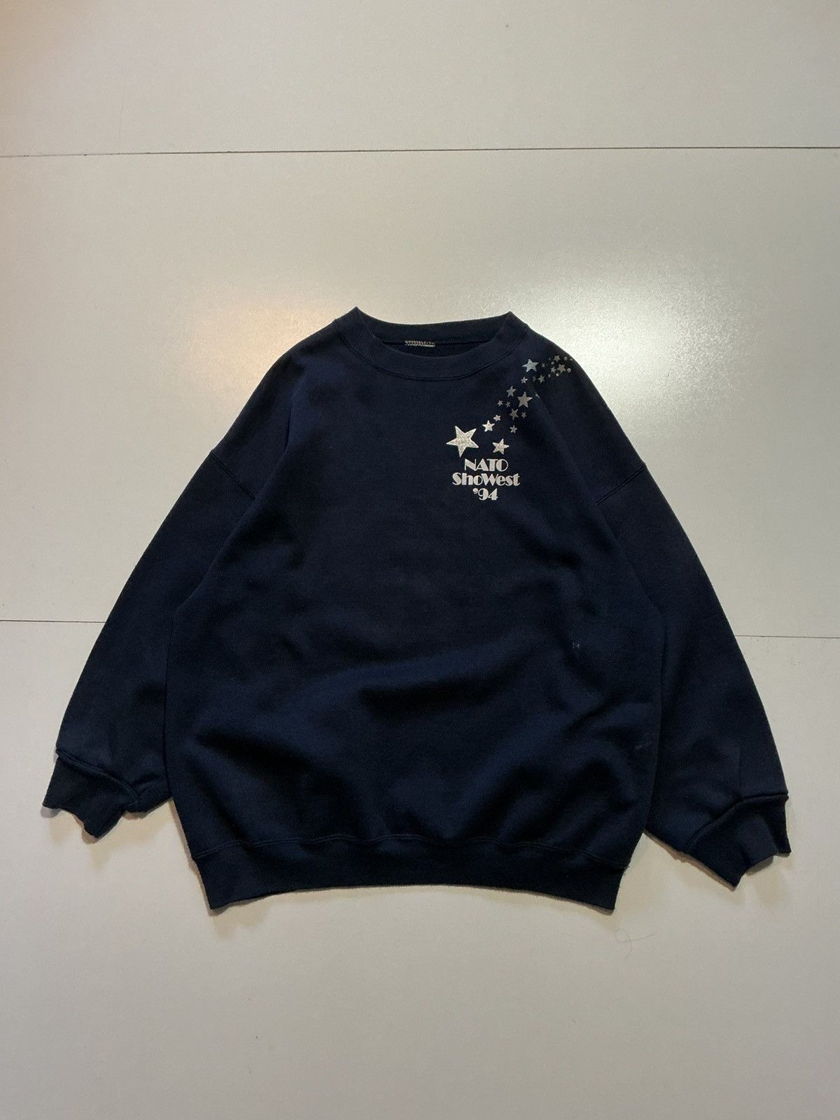 Vintage Vintage 1994 NATO ShoWest CinemaCon 20 Years Sweatshirt Size US XL / EU 56 / 4 - 1 Thumbnail