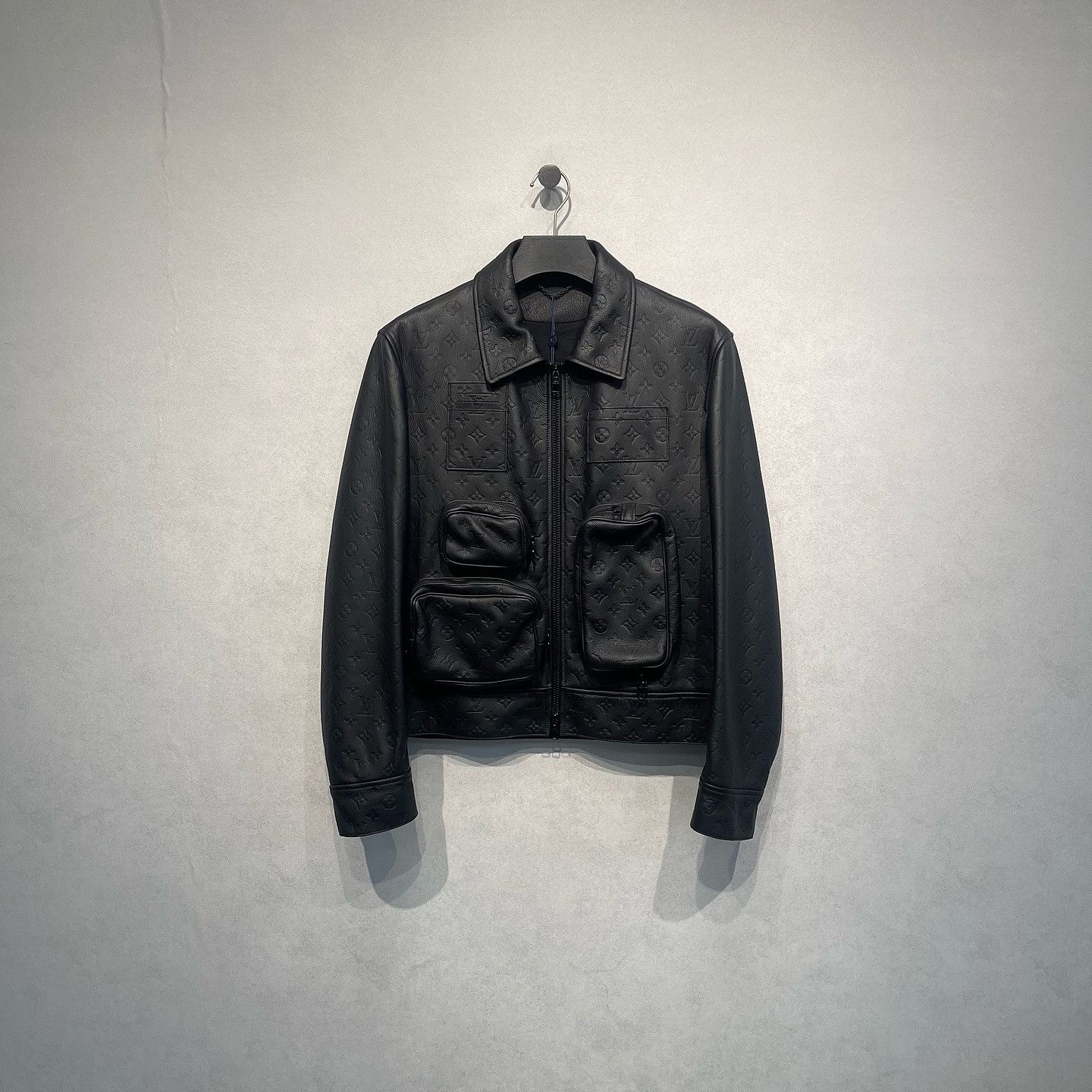 Louis Vuitton Louis Vuitton Monogram Embossed Leather Jacket Size M Size US M / EU 48-50 / 2 - 1 Thumbnail