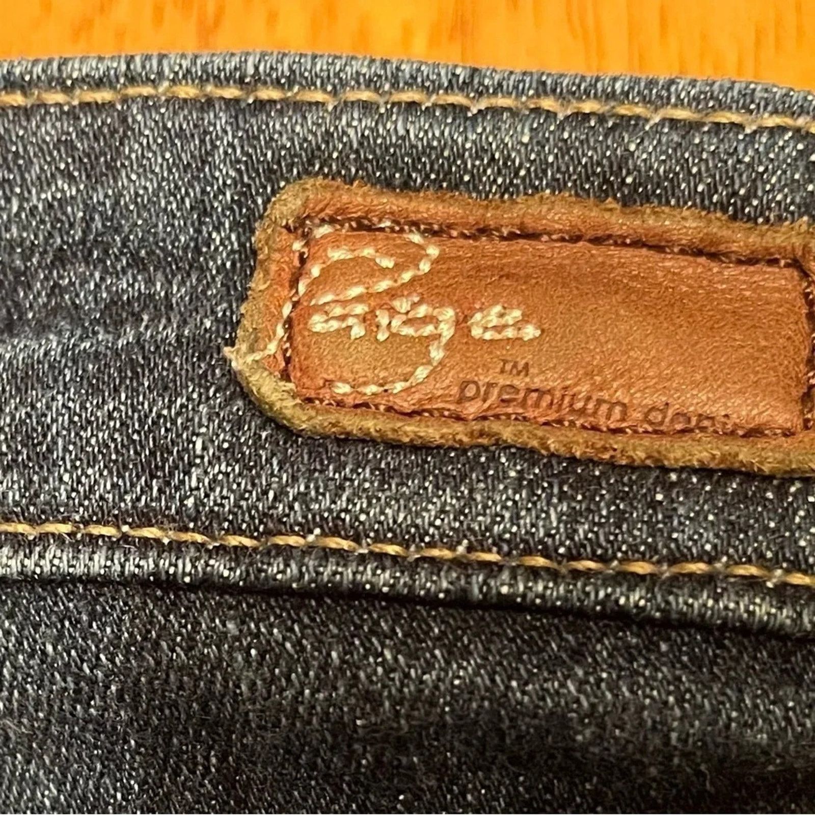 Paige Paige Jimmy Jimmy cutoff shorts, size 28 Size 28" / US 6 / IT 42 - 6 Thumbnail