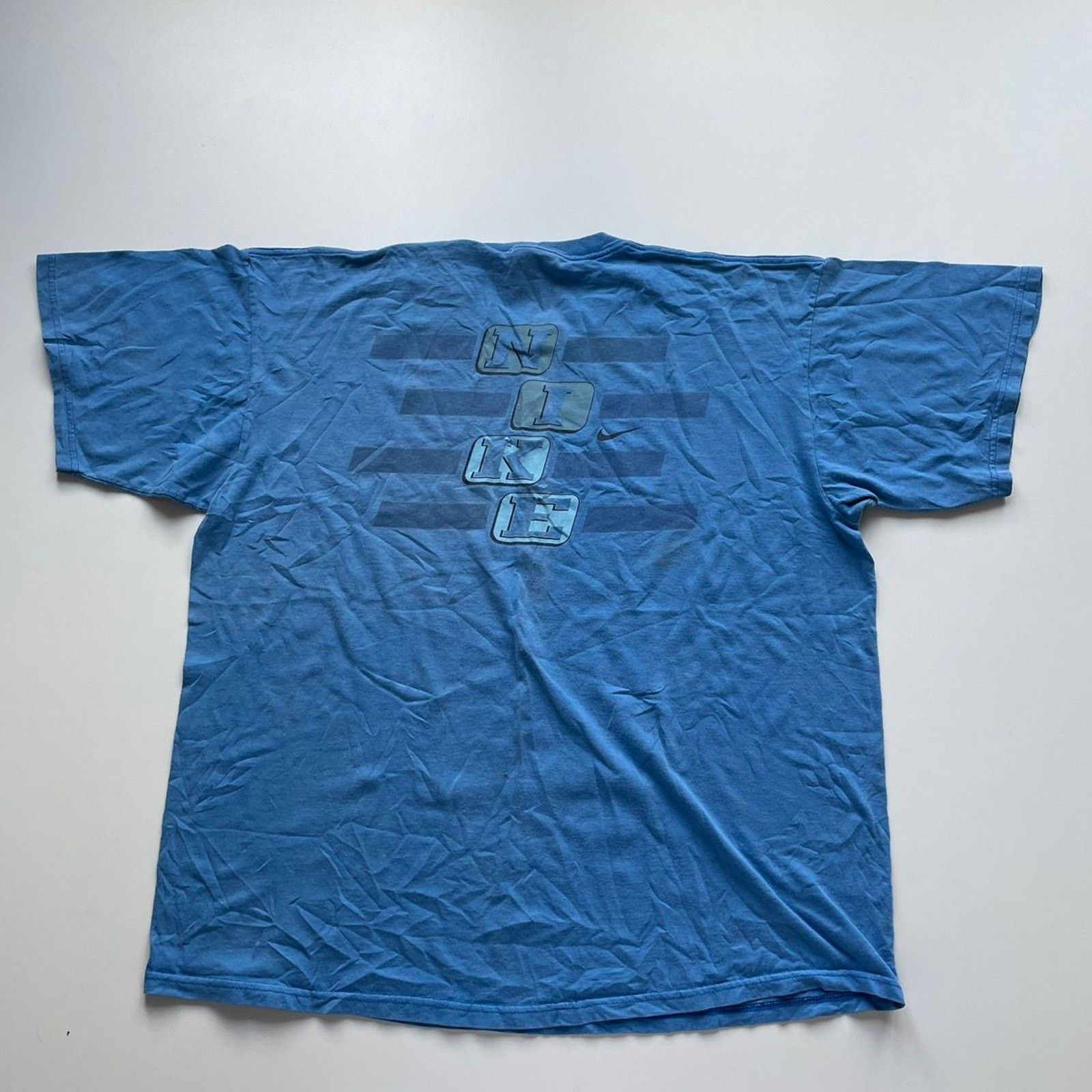 Tribal Streetwear × Vintage Vintage 90s Tribal Gear Street Art T 