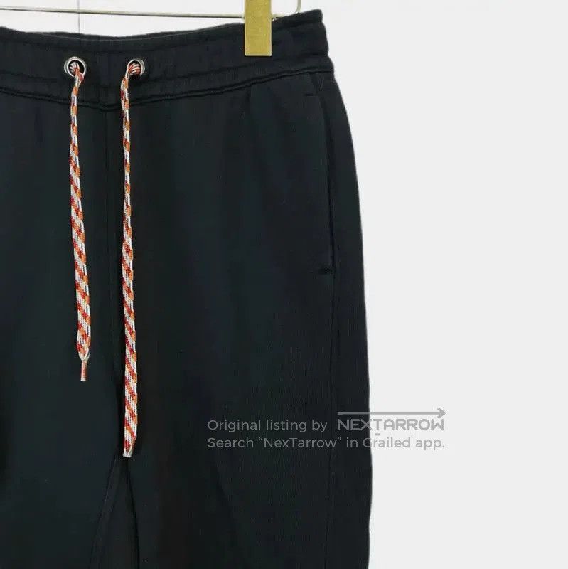 Burberry Burberry Black Cotton Casual Pants for Women. Size 22" - 3 Thumbnail