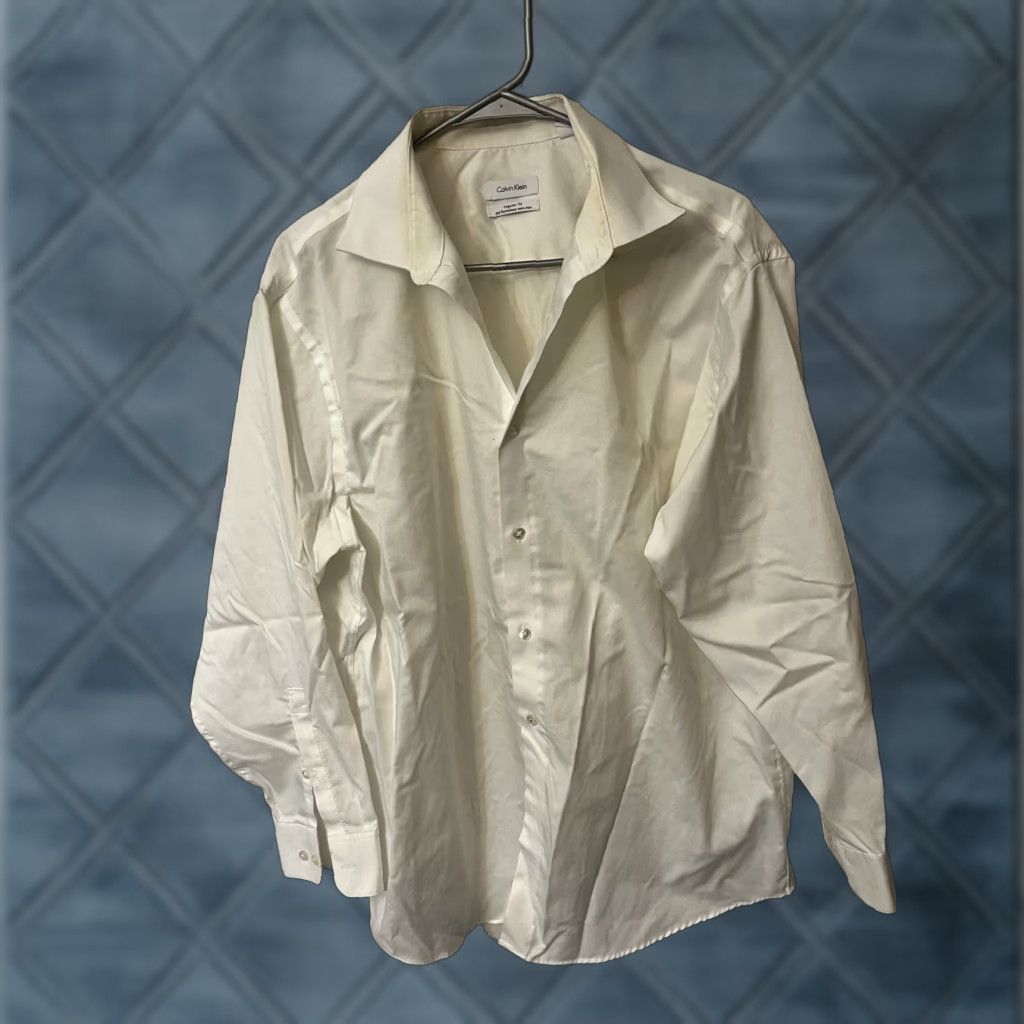 Calvin Klein Calvin Klein Shirt Regular Fit White Solid 17 Non Iron Performance Dress Shirt Long Sleeve Collar Mens Size US XL / EU 56 / 4 - 1 Thumbnail