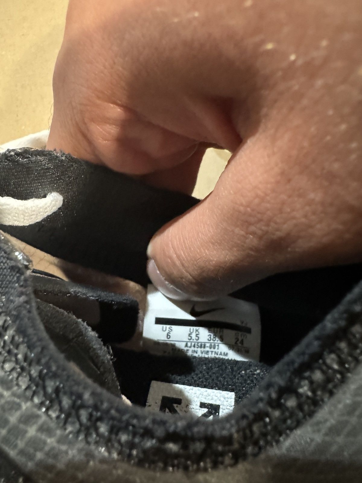 Off-White Nike Zoom Fly Size US 6 / EU 39 - 7 Thumbnail