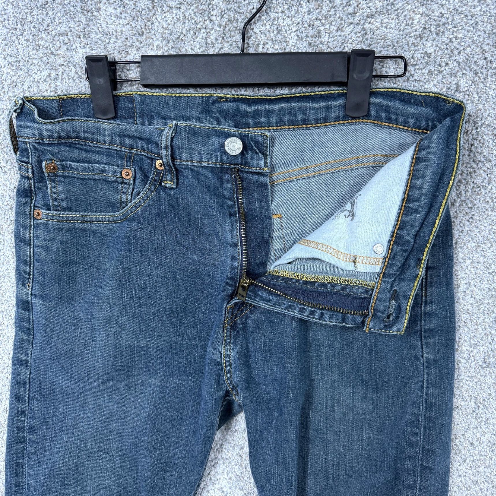 Levi's Levi's 508 Jeans Mens Regular Tapered Blue Mid Wash Denim 32x28 Red Tab Waist 32 Inseam 28 Jeans Shirt? Size US 32 / EU 48 - 6 Thumbnail