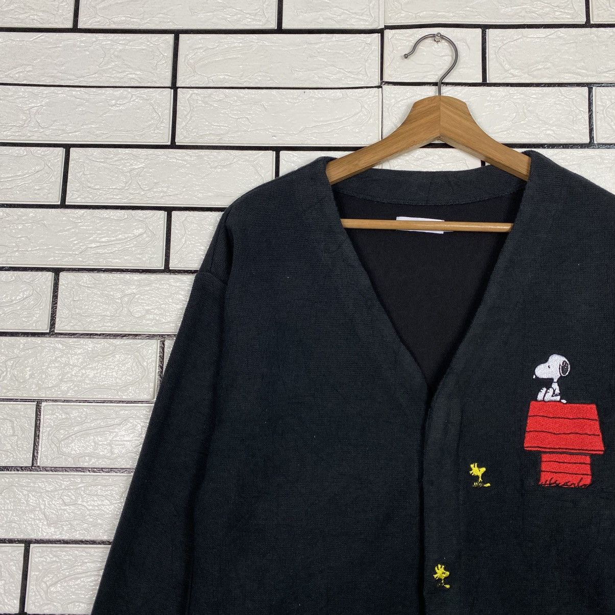 Japanese Brand Vintage Cardigan Button Jacket Snoopy Peanuts Big Logo Size US M / EU 48-50 / 2 - 8 Thumbnail