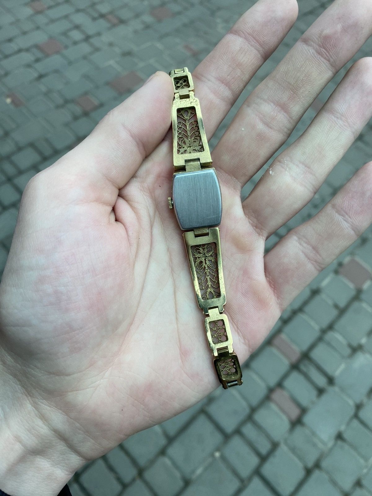 Hysteric Glamour Vintage Luch Gold Filigree Soviet Mechanical Watch Size ONE SIZE - 4 Thumbnail
