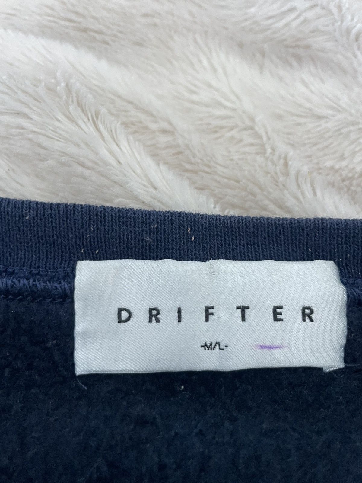 DRIFTER Vitamin D Oversized sweatshirt Bleach blasted Size US L / EU 52-54 / 3 - 9 Thumbnail