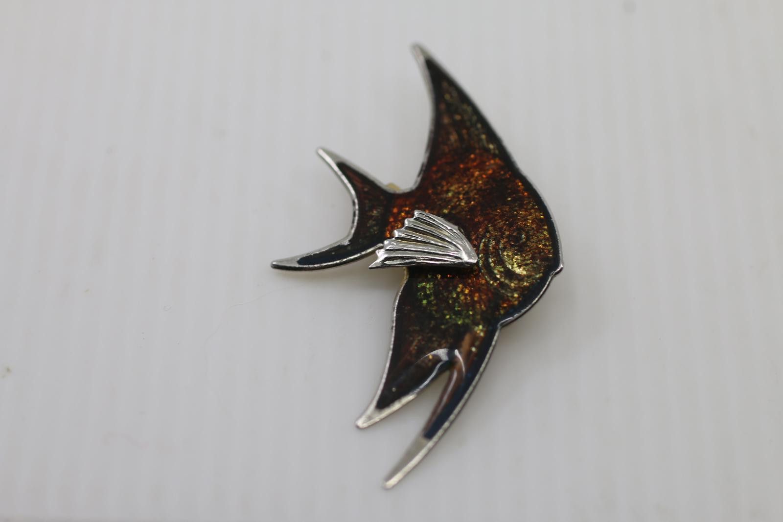 The Unbranded Brand Vintage Enamel Fish Brooch Abstract Design Gold &Silver Tone Size ONE SIZE - 1 Thumbnail