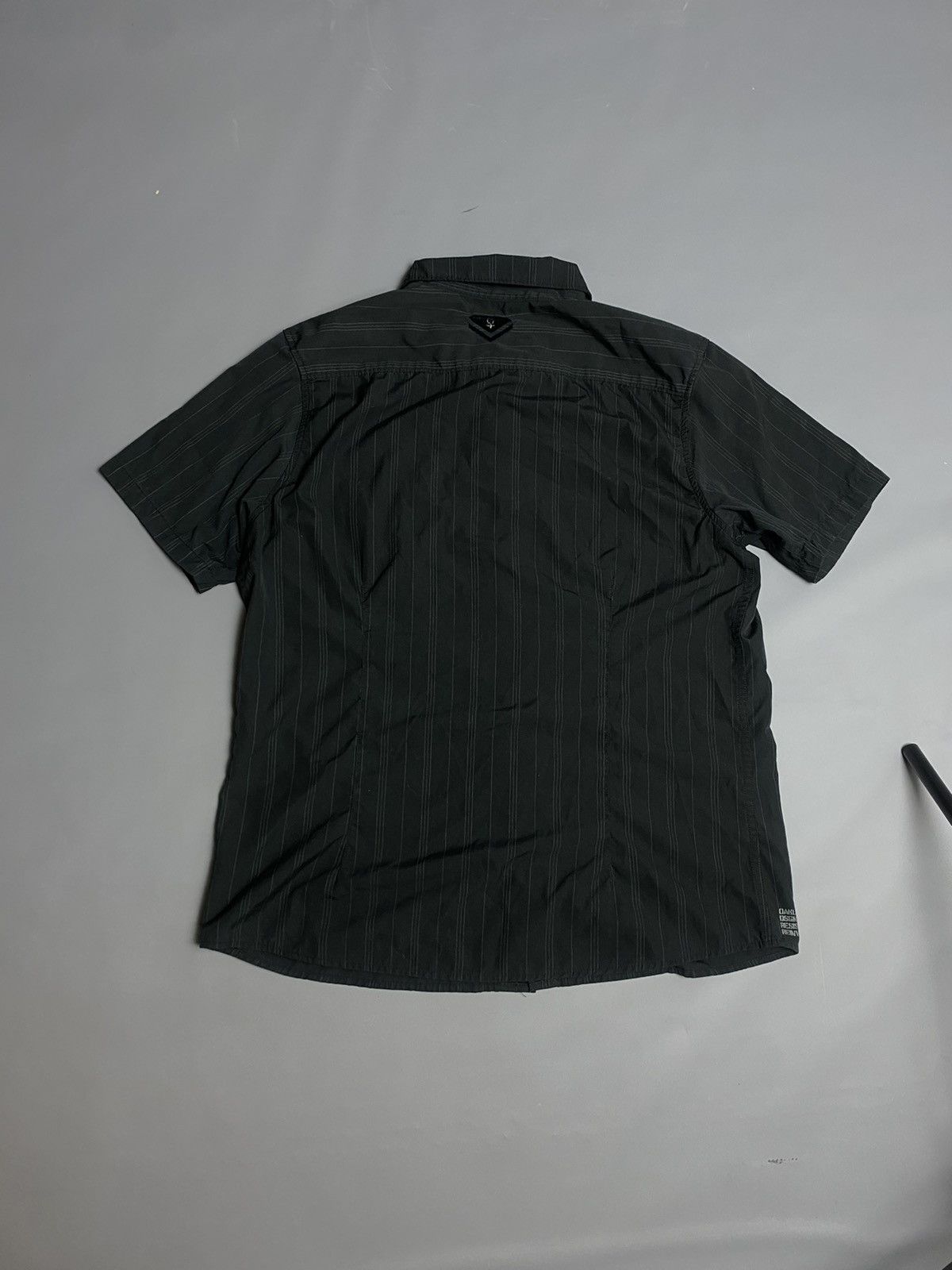 Oakley Oakley DSGN RVLCM SPR’09 Black Striped Short Sleeve Shirt L Size US L / EU 52-54 / 3 - 2 Thumbnail