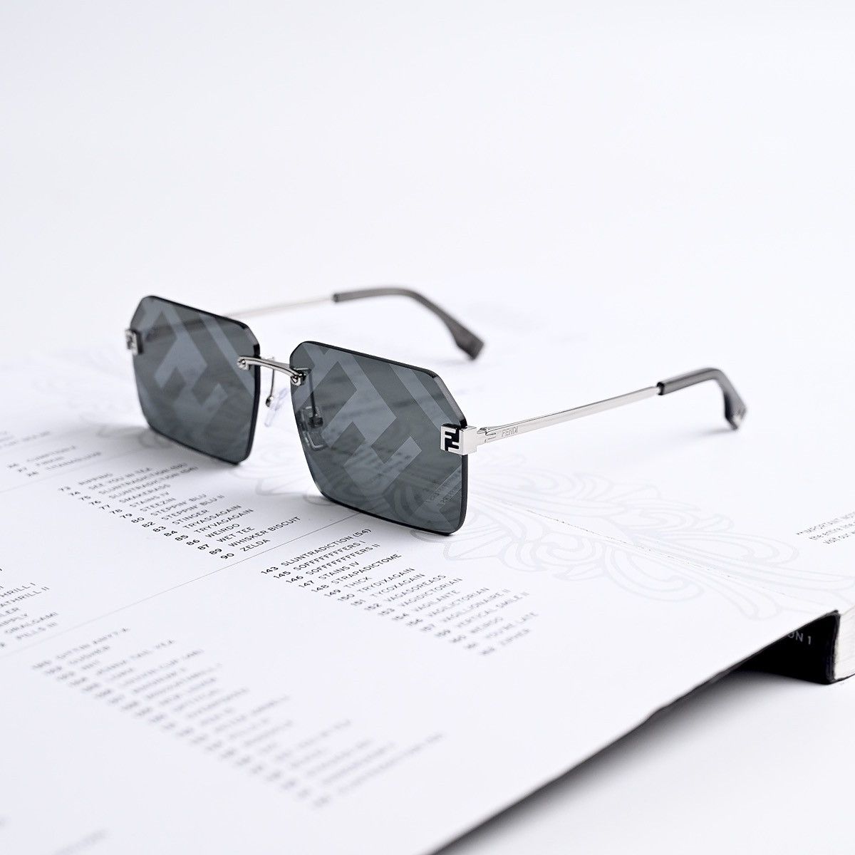 FENDI SKY FE40043U 16C SUNGLASSES