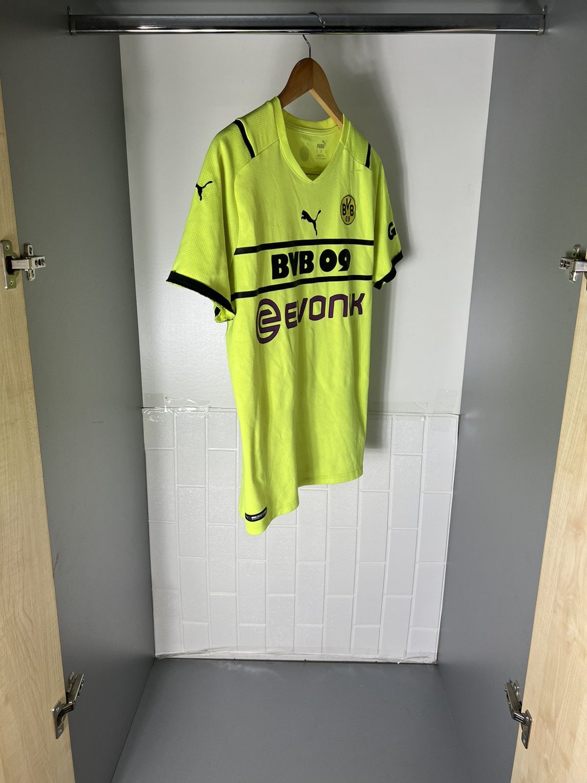 Puma VINTAGE PUMA FC BORUSSIA DORTMUND GERMANY SOCCER JERSEY Y2K Size US M / EU 48-50 / 2 - 5 Thumbnail
