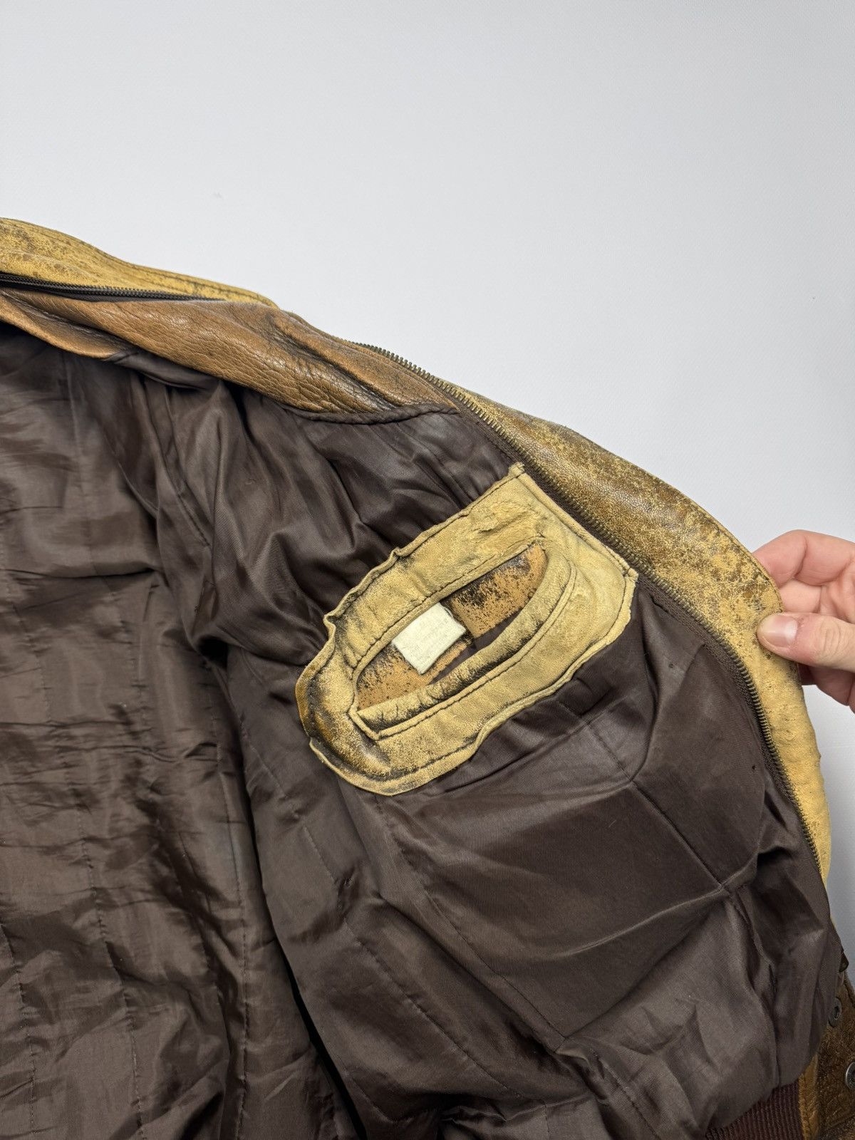 Vintage Vintage Top Gun Heavy Distressed Aviation Leather Jacket Size US L / EU 52-54 / 3 - 19 Thumbnail