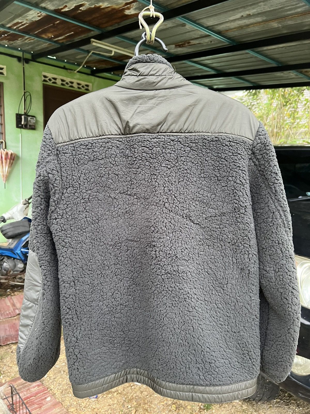 Jun Takahashi × Undercover × Uniqlo JACKET UNIQLO UNDERCOVER By JUN TAKAHASHI Size US M / EU 48-50 / 2 - 18 Thumbnail