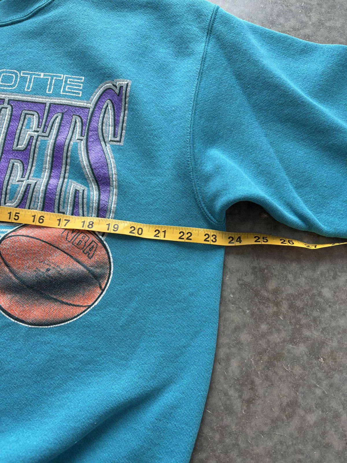 Logo 7 Vintage 90s NBA Charlotte Hornets Crewneck Sweatshirt Size US L / EU 52-54 / 3 - 6 Thumbnail