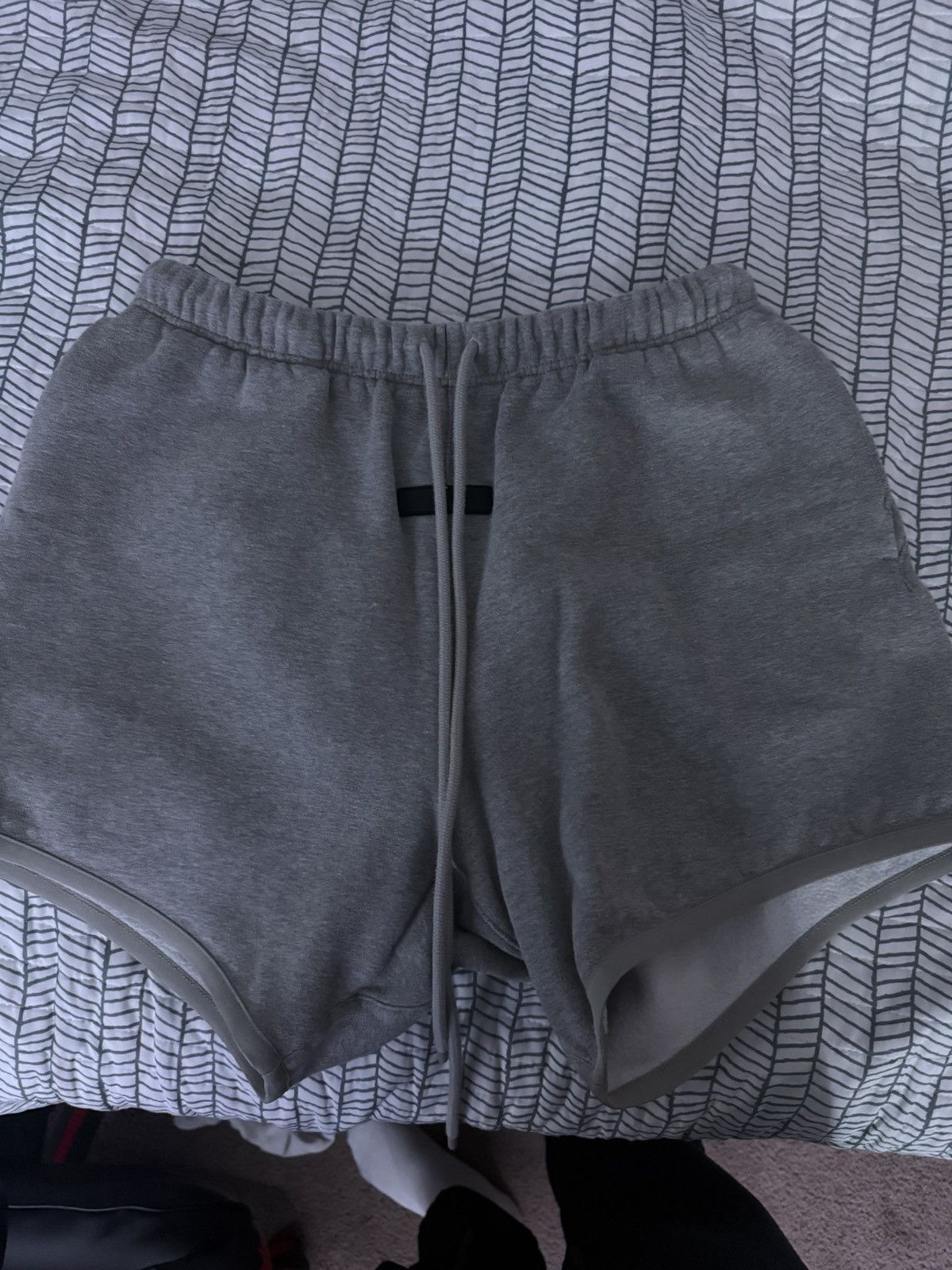 Essentials Fear of God Essentials Grey Short Size US 30 / EU 46 - 1 Thumbnail