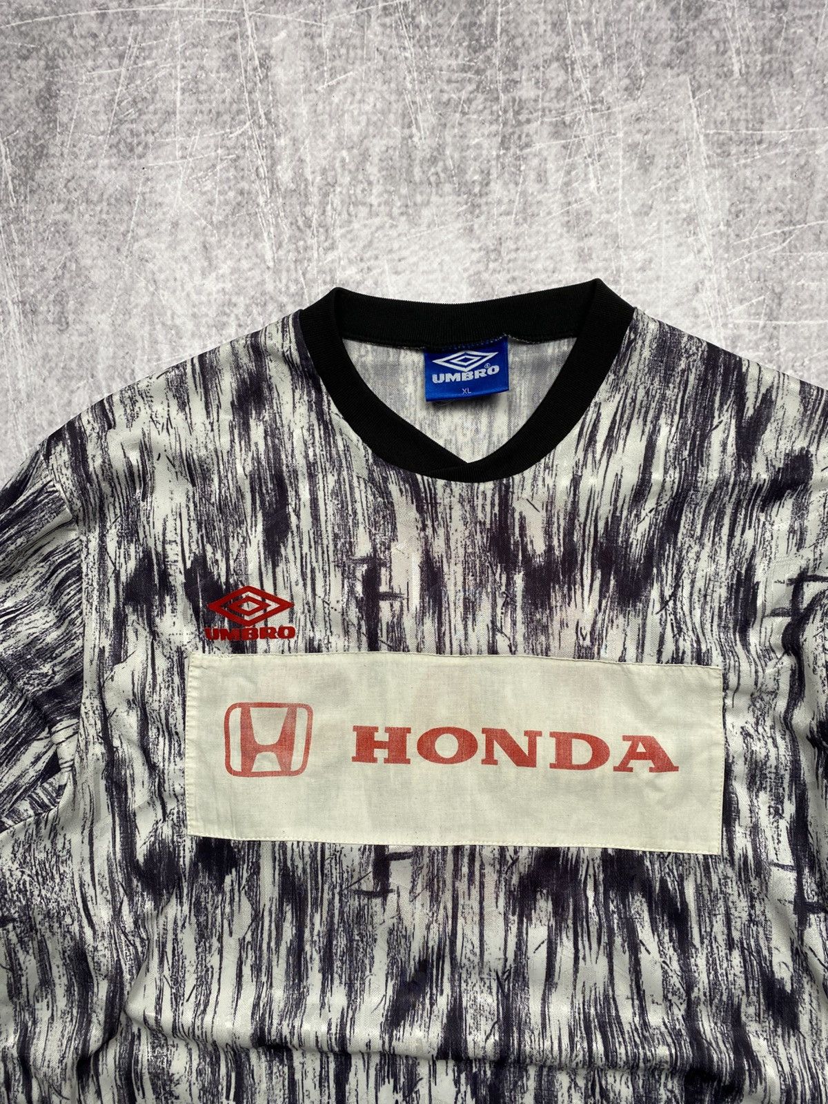 Umbro Rare vintage Umbro Honda six football jersey long sleeve Size US XL / EU 56 / 4 - 3 Thumbnail