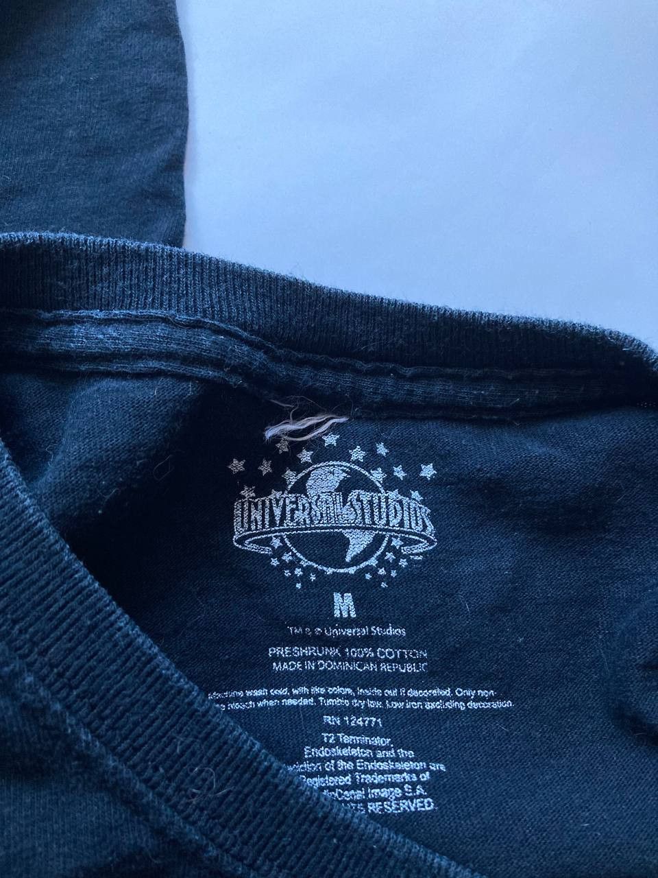 Universal Studios VERY RARE Vintage Terminator 2 T2 T-Shirt y2K Size US M / EU 48-50 / 2 - 7 Thumbnail