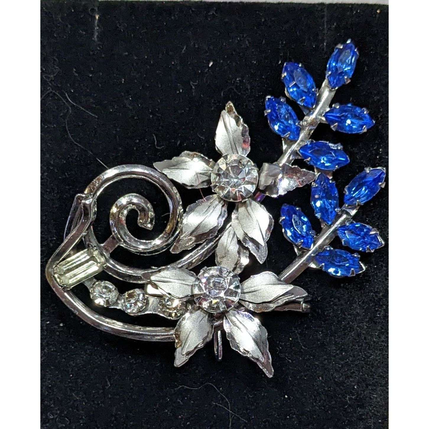 Other Vintage Fantasy Floral Blue And Silver Tone Gemmed Brooch Size ONE SIZE - 3 Thumbnail