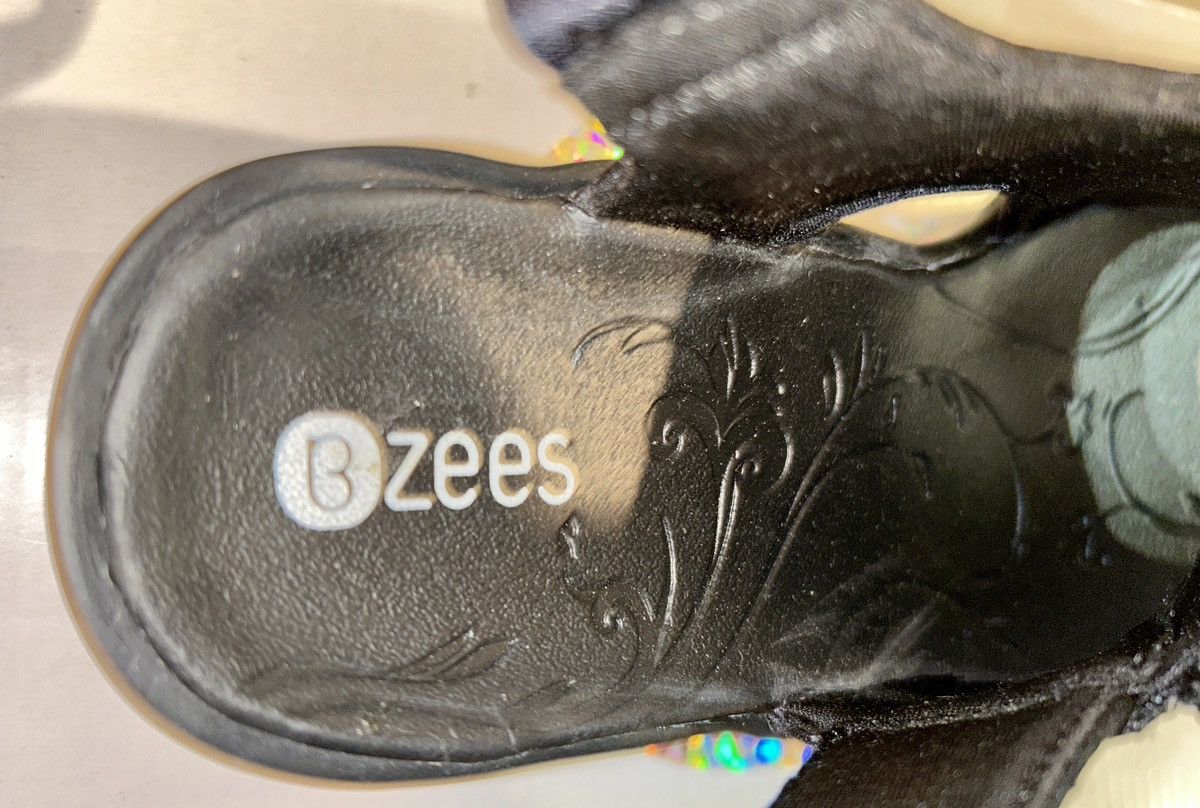 Other Bzees “Delicious” Slingback Comfort Wedge Sandals 9M Size US 9 / IT 39 - 10 Thumbnail