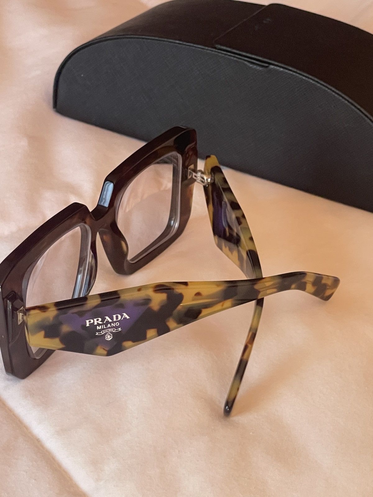 Prada Prescription lens sunglasses 😎 Size ONE SIZE - 8 Thumbnail
