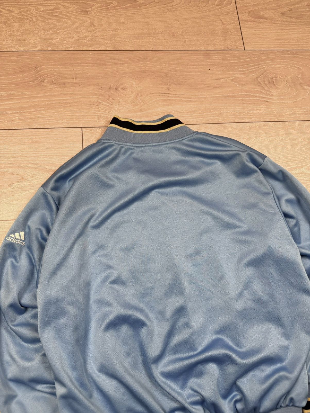 Vintage Vintage UCLA Official Basketball Warm Up Jackets NCAA Size US L / EU 52-54 / 3 - 6 Thumbnail
