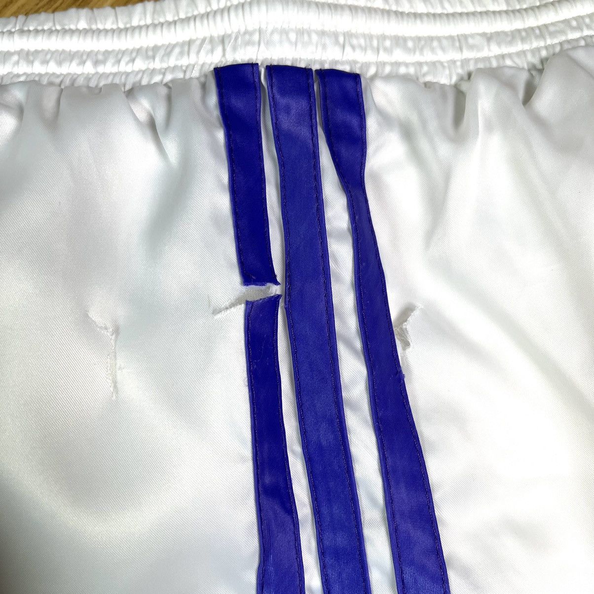 Adidas × Vintage Vintage Adidas 80s Retro Rare Made in West Germany Shorts Size US 36 / EU 52 - 6 Thumbnail