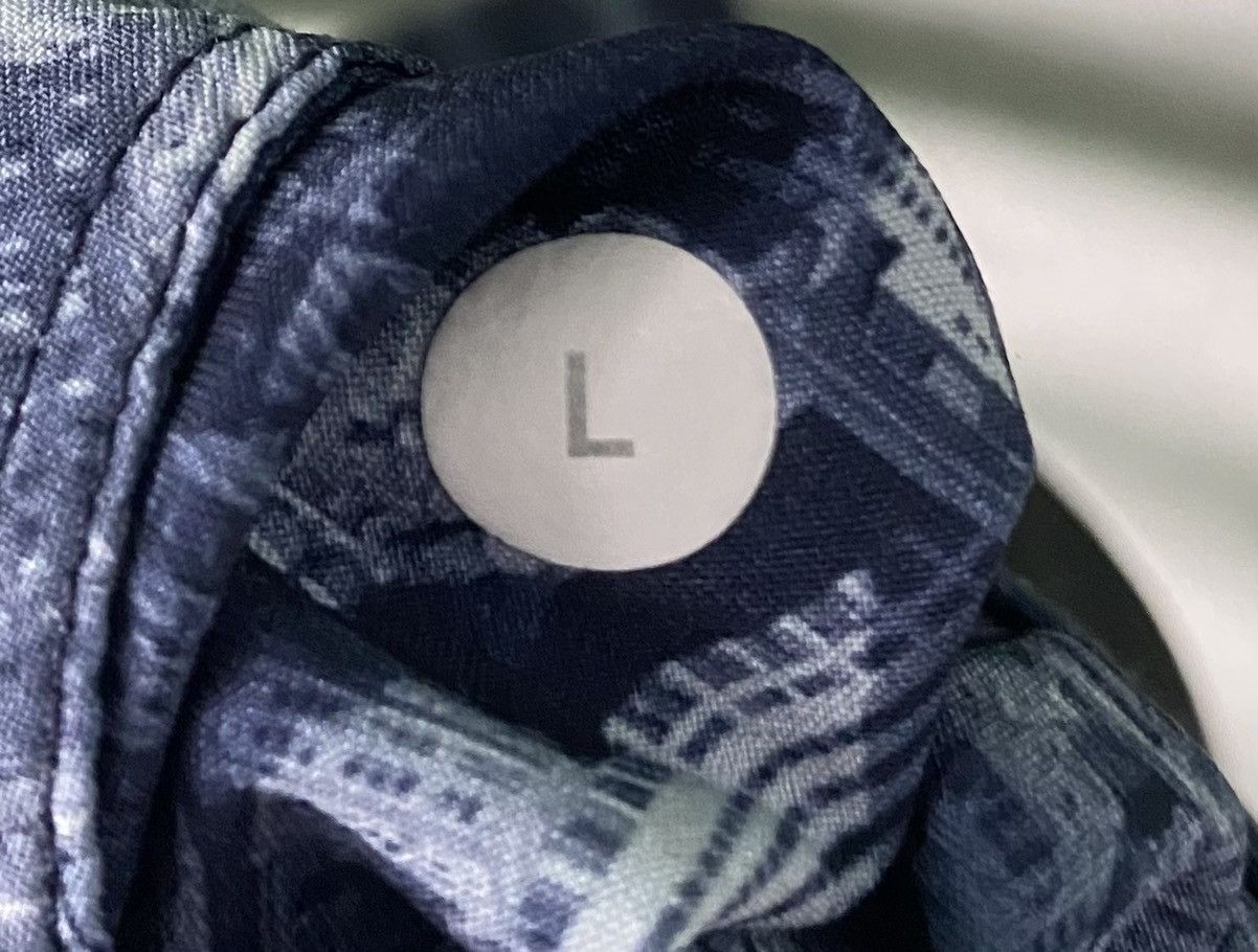 Lululemon Lululemon Core City Downtown Cityscape Unlined 11" Shorts Size US 37 - 6 Thumbnail