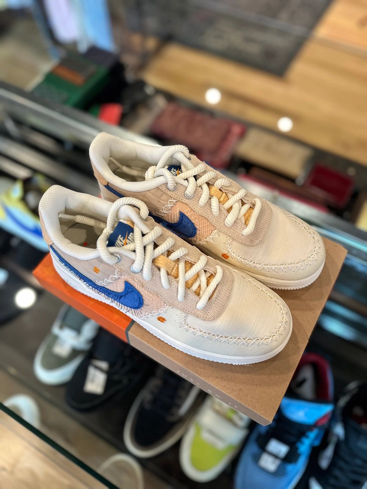 Nike Air Force 1 40th Anniversary LA Flea DS OG 7Y Size US 7 / EU 40 - 2 Thumbnail