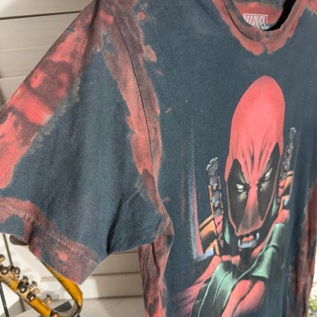 Marvel Comics Marvel Deadpool T-shirt bleached retro style black men's M Size US M / EU 48-50 / 2 - 3 Thumbnail