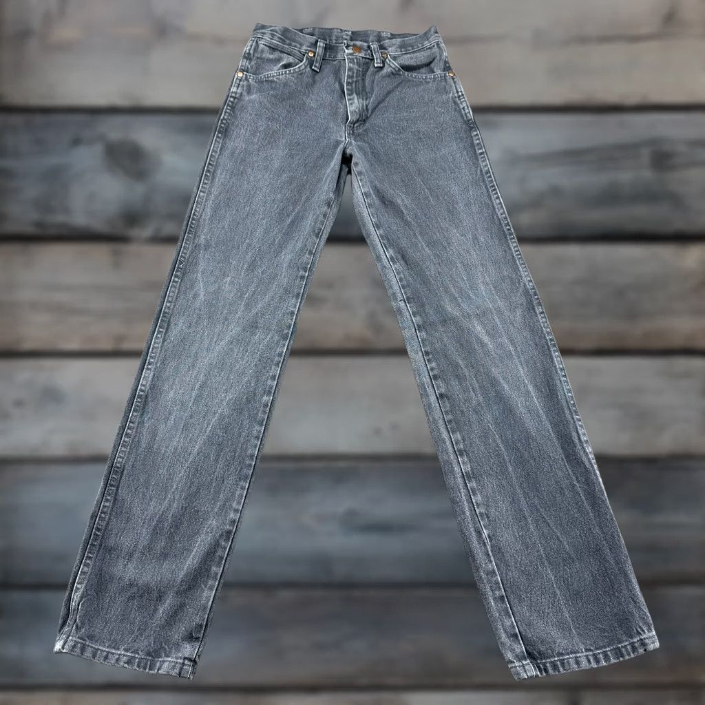 Wrangler VINTAGE Wrangler Jeans Mens 28x34 Grey Cowboy Cut Regular Fit Light Wash Denim 13MWZ 90s Cowboy Mens Jeans Regular Blue Cotton 5-Pocket Size US 28 / EU 44 - 1 Thumbnail