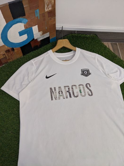 T shirt clearance narcos nike