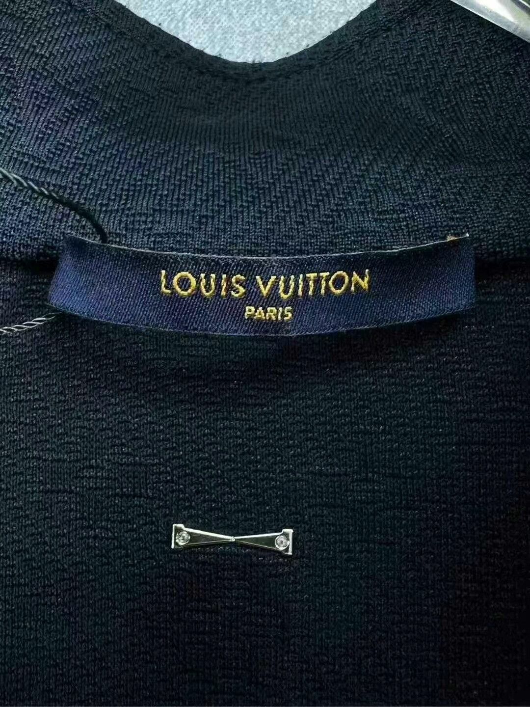 Louis Vuitton louis vuitton dark blue logo zip jacket Size US XXL / EU 58 / 5 - 4 Thumbnail