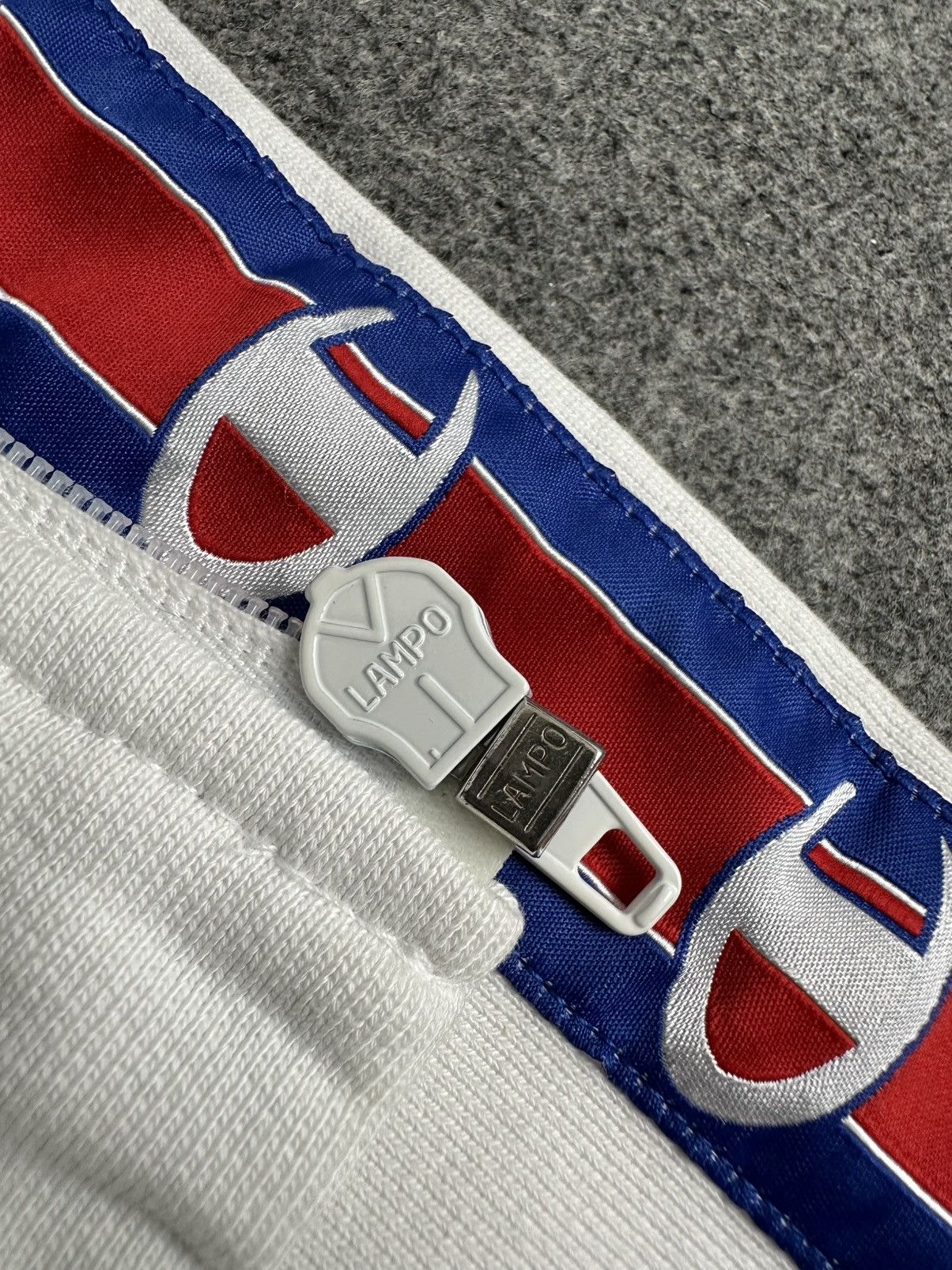 Champion × Vetements Vetements - Champion Demna SS17 Rework Zip Hoodie Side Tape Size US M / EU 48-50 / 2 - 17 Thumbnail