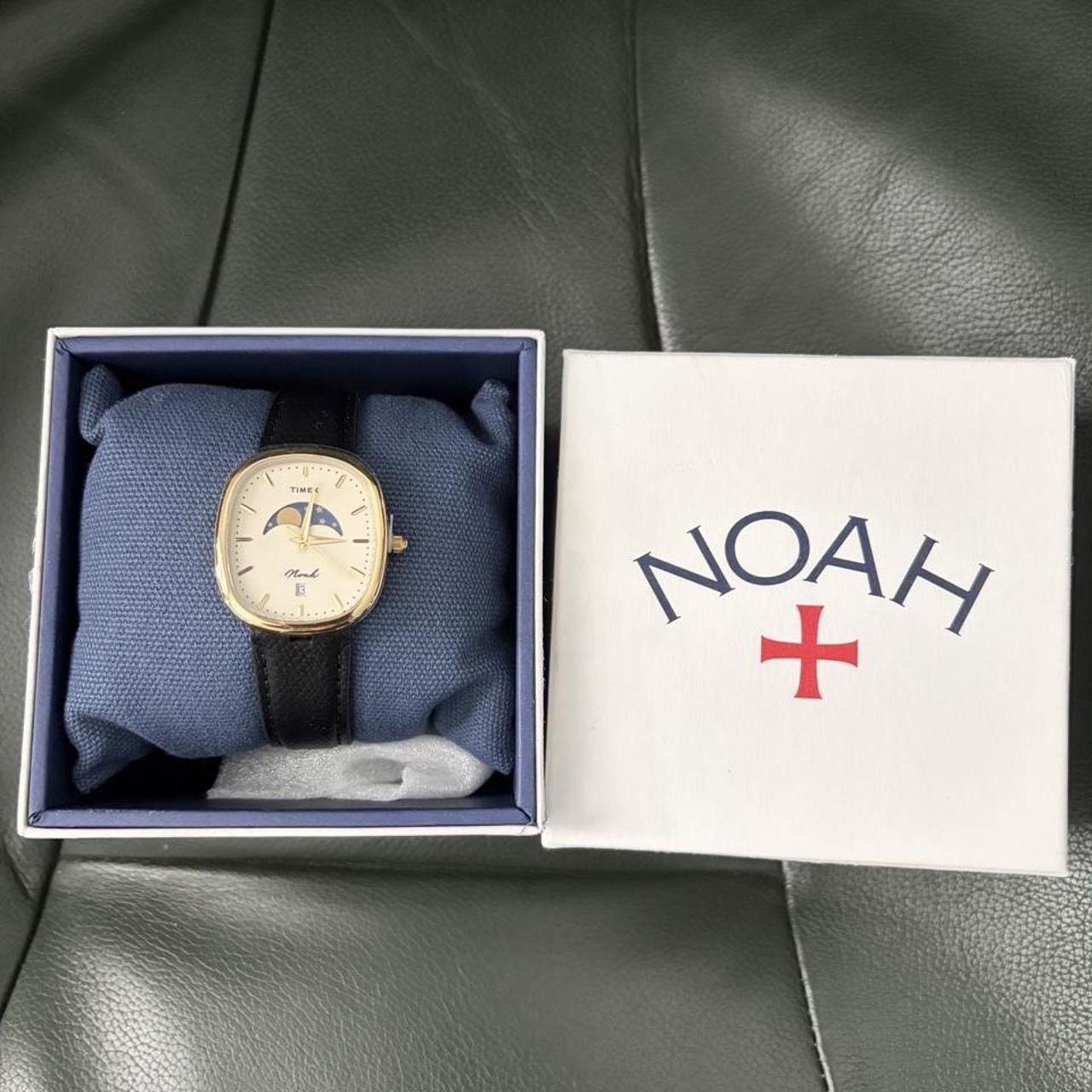 Noah × Timex New Noah x Timex moonphase leather watch Size ONE SIZE - 1 Thumbnail