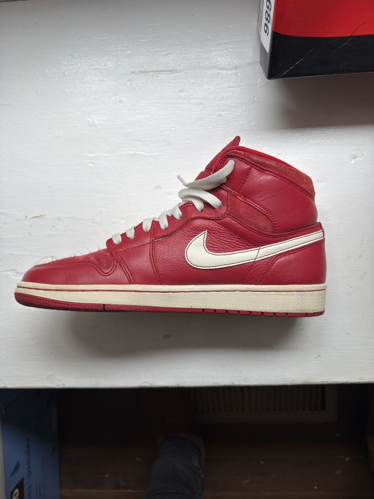 Jordan Brand Air Jordan - Retro 1 Hi: Gym Red (European Release) Size US 9 / EU 42 - 5 Thumbnail