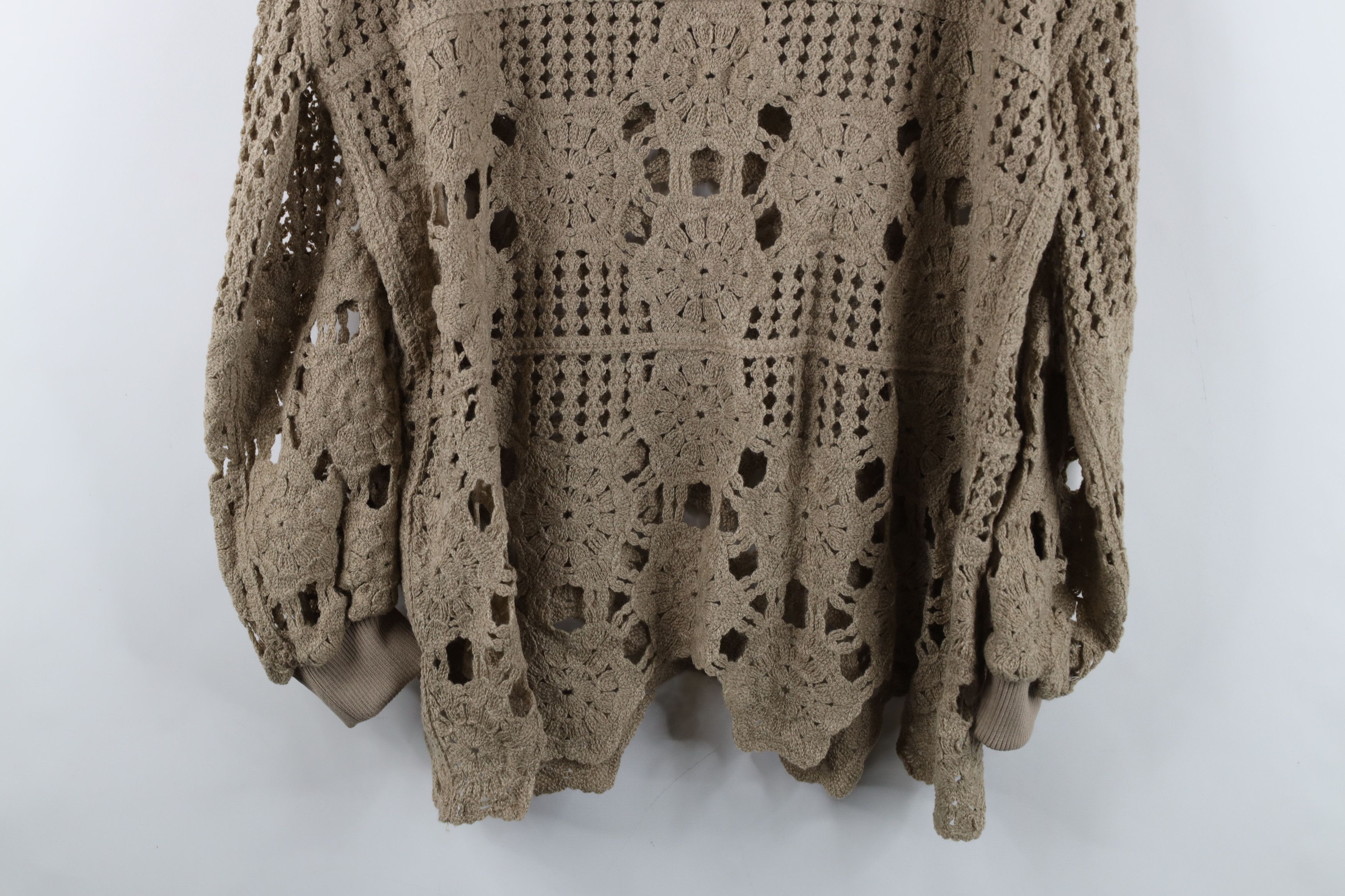 Soft Surroundings Soft Surroundings Chic Flower Crochet Collared Sweater Brown Size L / US 10 / IT 46 - 12 Thumbnail